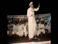 SYND 6 6 77  CONGRESS PRESIDENT REDDY AT ELECTION IN SOUTH DELHI News Clip