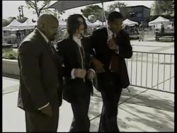 Star breaks down in court, reactions News Clip