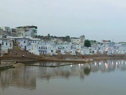 WS PAN Building near lake / Pushkar, Rajasthan, India Stock Footage