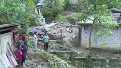 VOICED : Mexico busca mas victimas de la tormenta Earl News Clip