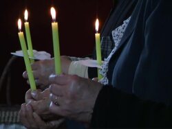 HD, NTSC: People praying (video) Stock Footage