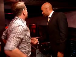 Boris Kodjoe speaking & showing customers the new Stock Footage