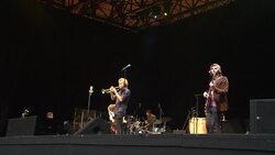 CLEAN : From Handel to a rubber duck News Clip