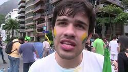 VOICED : Acampan en barrio del gobernador News Clip