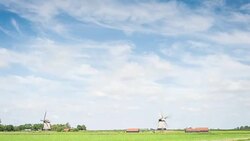 4K: Dutch pastoral scene time lapse Stock Footage