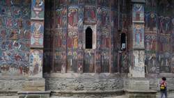 Romania, Bucovina - Patrauti Painted Monastery Instructional Video