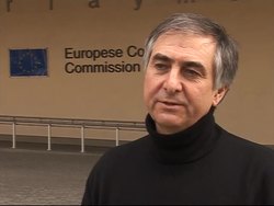 Industry group reacts to Microsoft US$1.3 billion fine News Clip