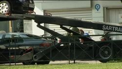 Suspect package returned to delivery service, bomb disposal unit at work Instructional Video