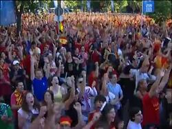 Fans celebrate win over Honduras News Clip