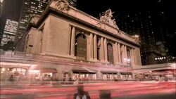 Traffic passes Grand Central Station on 42nd Street. Stock Footage