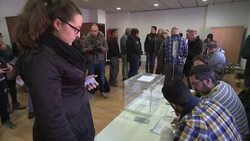 Polls open in central Barcelona and Sant Julia de Ramis Instructional Video