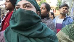 Women protest over India bill outside NDelhi mosque News Clip