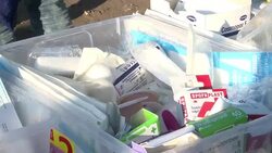 CLEAN : Medical volunteers attend to migrants on Hungarian border News Clip