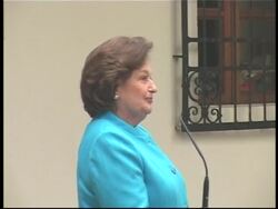 First Lady hosts spouses, museum visit, family photo News Clip