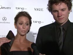 INTERVIEW: Jennifer Love Hewitt on being here, on who she's rooting for at the Globes. She is wearing Paule Ka at the Art Of Elysium's 4th Annual 'Heaven' Charity Gala at Los Angeles CA. (Footage by WireImage Video/GettyImages) Stock Footage