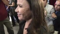 CLEAN: Former journalist elected Israel's Labour leader News Clip