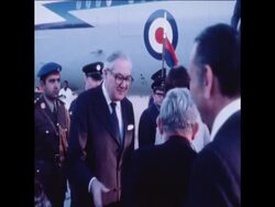 SYND 14 1 78 JAMES CALLAGHAN MEETS PRESIDENT SADAT IN CAIRO News Clip