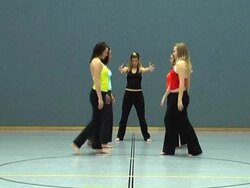 performing girls Stock Footage