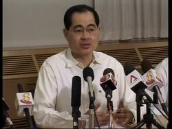 Singapore reports first new SARS case in 20 days News Clip