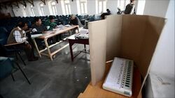 CLEAN : Voting goes ahead in Indian Kashmir News Clip