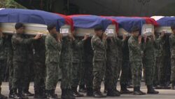 Los cuerpos de 42 de 44 oficiales que murieron en enfrentamientos con insurgentes este fin de semana fueron llevados a Manila News Clip