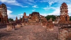 Time lapse Landmark Wat Mahathat temple Stock Footage