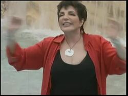 Liza Minnelli performs for fans at Rome's Trevi Fountain News Clip