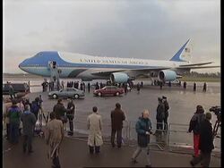 NORTHERN IRELAND: PRESIDENT CLINTON LEAVES BELFAST FOR DUBLIN News Clip