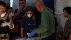 Artista chino trabaja con pólvora en el museo del Prado News Clip