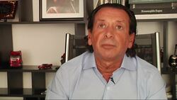 The Argentine peso is suffering its fastest fall since Argentina's 2002 economic collapse as dwindling reserves keep the Central Bank from trying to prop up the currency by intervening in the foreign exchange Instructional Video