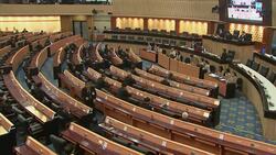 Thai parliament holds 9-minute silence for King Instructional Video