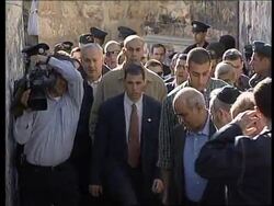 Israel-Netanyahu visits site of Old City shooting News Clip