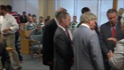 Minnesota Vikings' Adrian Peterson appears at child abuse hearing. News Clip