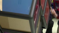 U. Mich. Students Unveil 1,500-lb RubikÃ¢Â€Â™s Cube News Clip