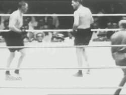 Gene Tunney wins 1925 boxing match with Tommy Gibbons in New York City News Clip