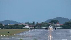 Airplane take off. Stock Footage