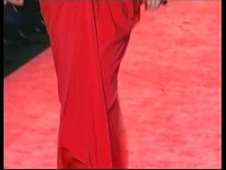 Celebrities take to the runway in support of Heart Truth News Clip