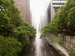 time lapse | east 42nd street in the rain Stock Footage