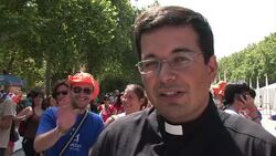 CLEAN: Thousands of young Catholics flock to Madrid confessionals News Clip