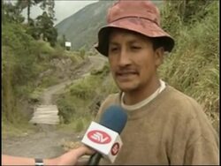 Tungurahua volcano spews rocks and ash as experts warn of major eruption News Clip