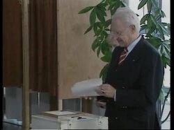 Conservative challenger Edmund Stoiber casts vote News Clip