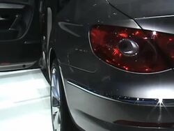 2008 Volkswagen Passat CC montage Stock Footage