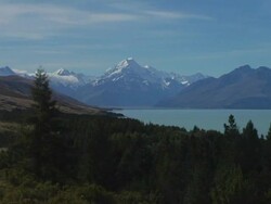 WS, ZI, MS, New Zealand, Mount Cook and lake Stock Footage