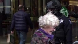 CLEAN : Tourists react to new NY attraction: Trump Tower News Clip