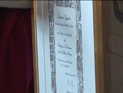 Paris mayor gives Dalai Lama honorary citizenship News Clip