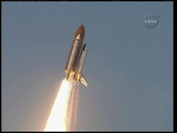 Atlantis lifts off for Hubble repair mission News Clip