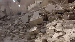 VOICED : Al menos 31 civiles muertos en bombardeos cerca de Damasco News Clip
