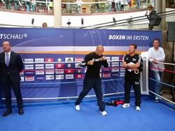 Boxing Sauerland - Training Stock Footage