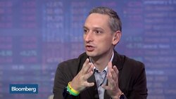 Xiaomi's Rebound Came After Introducing Physical Shops News Clip