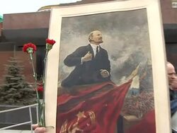 VOICED: Diehard communists mark Lenin's birthday News Clip
